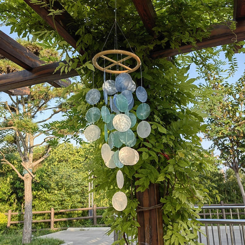 Blau & Weiß Capiz Muschel Windspiel, Natürliche Muschel Deko, Strandhaus Deko, 65cm
