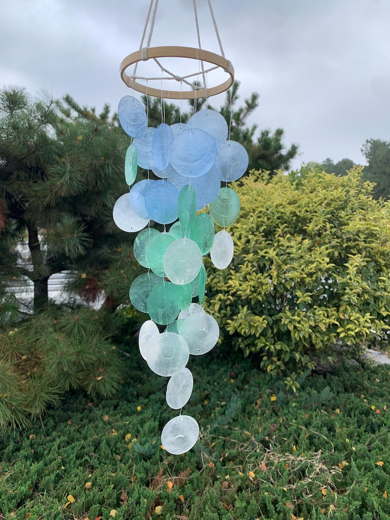 Blau & Weiß Capiz Muschel Windspiel, Natürliche Muschel Deko, Strandhaus Deko, 65cm
