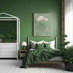 Wanddekoration: salbeigrüne Leinwand mit weißem Wolkenmuster, minimalistischer Stil