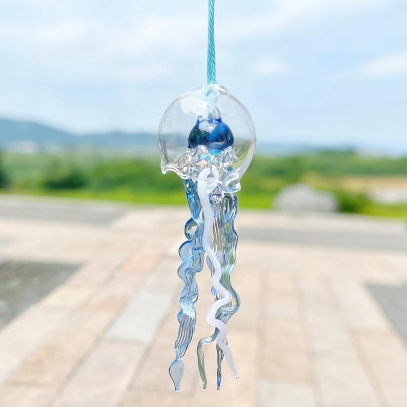 Handgemachtes Glasquallen-Windspiel zum Aufhängen – Mehrschichtiges Design, Innen- und Außenbereich