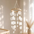 Capiz-Mobile MOONLIGHT WHISPER, Weiß, Handgefertigt, 40 cm Höhe, Windspiel, Deko