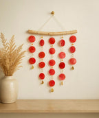 Rotes Capiz Muschel Windspiel FIREFLY – Boho Deko Mobile für Wohnraum, Terrasse, Balkon, Garten