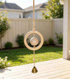 Naturholz Windspiel, minimalistische Zen Hängeglocke, Boho Wohnzimmer Deko, Blattform oder Glockenform, 12 cm Holzring