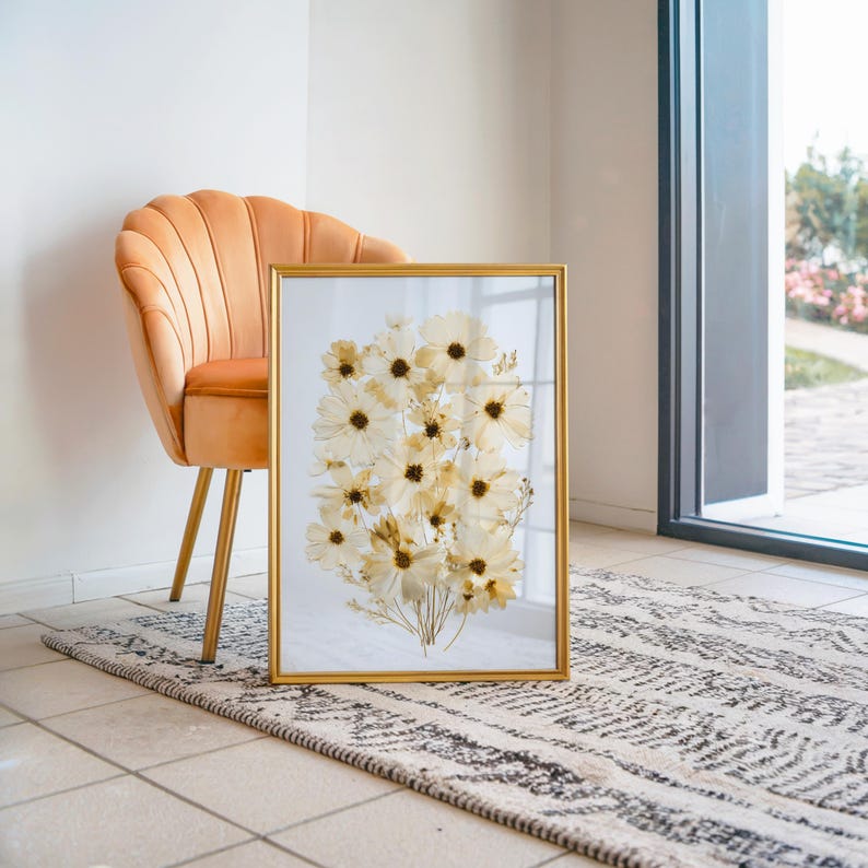 Kosmischer Blumendruck | Pflanzenwanddekoration, neutrales minimalistisches Blumenmotiv, cremefarbenes Dekoposter