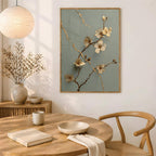 Kintsugi-Pflaumenblüten-Druck | Wandbild mit blauen Salbeizweigen und goldenen Details