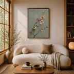 Kintsugi-Pflaumenblüten-Druck | Wandbild mit blauen Salbeizweigen und goldenen Details