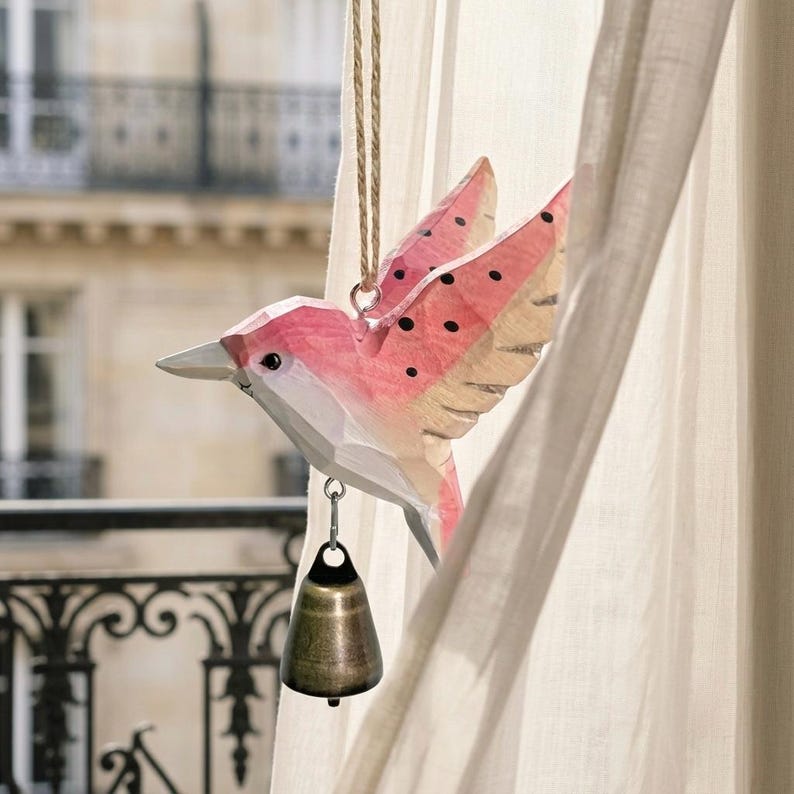 Geschnitztes Kolibri-Windspiel aus Massivholz für Außenbereiche, Hängedekoration für Terrasse, Balkon und Garten – 3 Stiloptionen