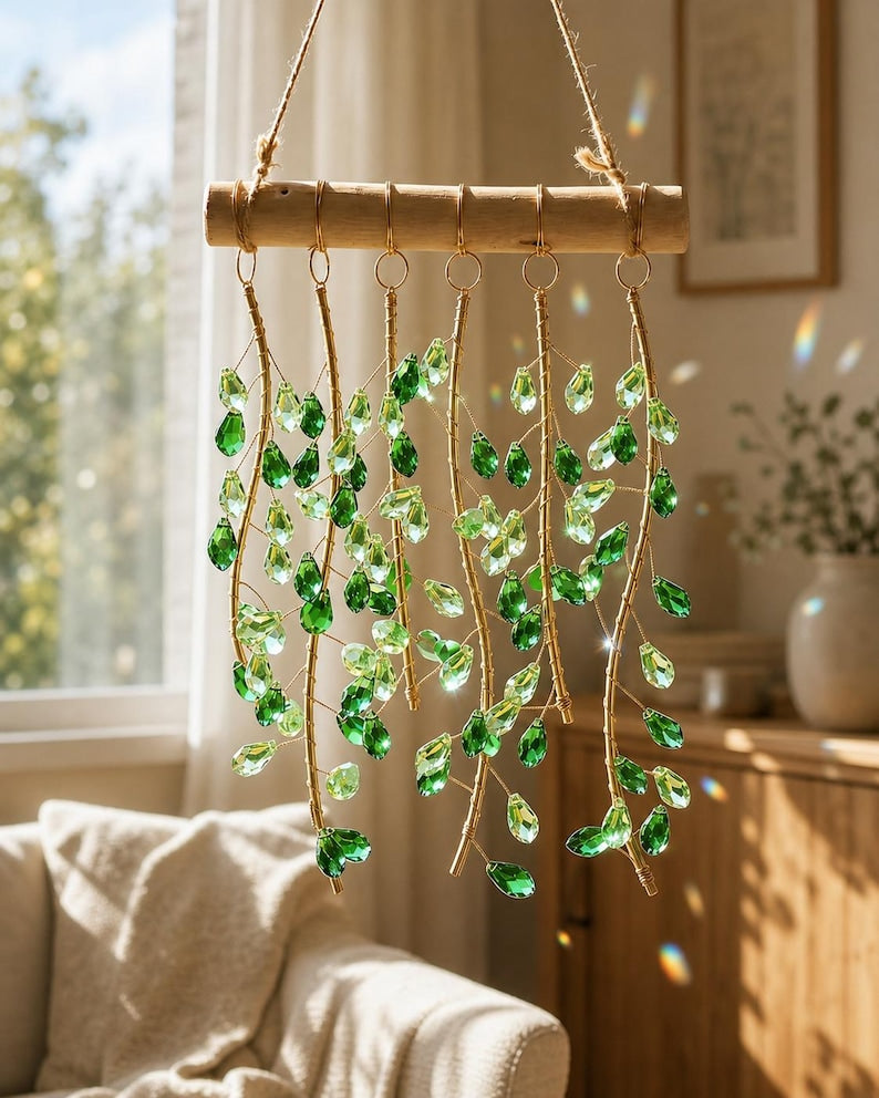 Windspiel mit grünem Blattkristall, Boho-Gartenfensterdekoration, Regenbogenprisma